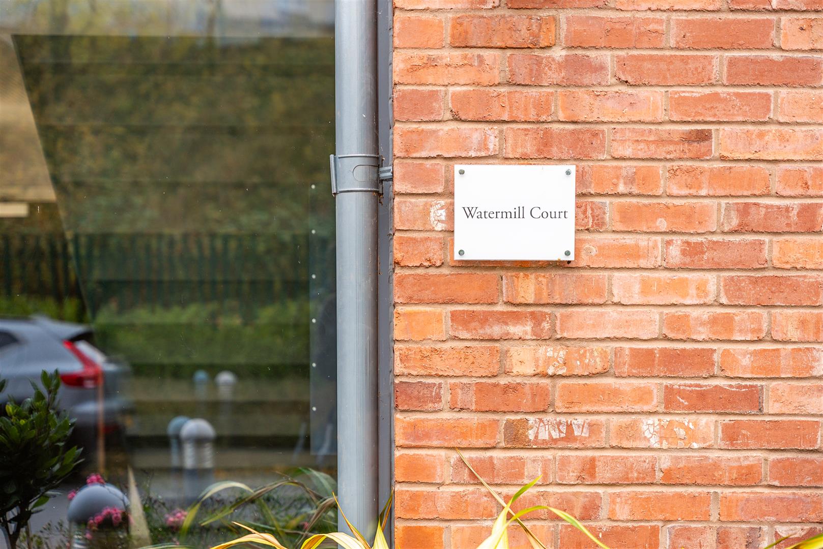 2 bed property in Water Mill Court, Worcester